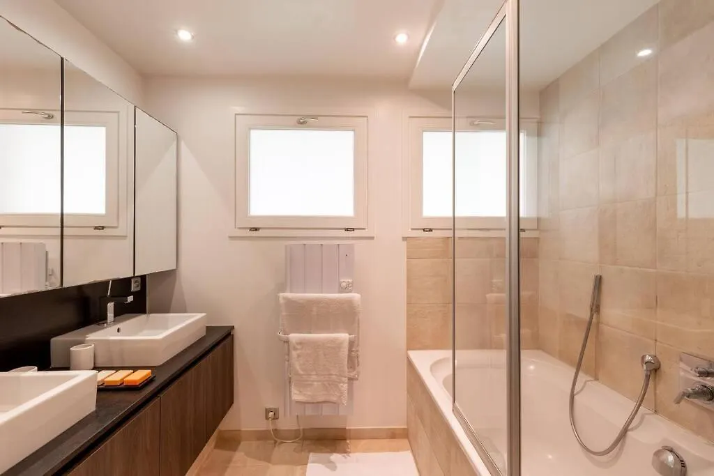 아파트 3 Bedrooms Duplex Penthouse - Monaco Border 2Min Walking Distance 로퀴에브륀캡마르탱 프랑스
