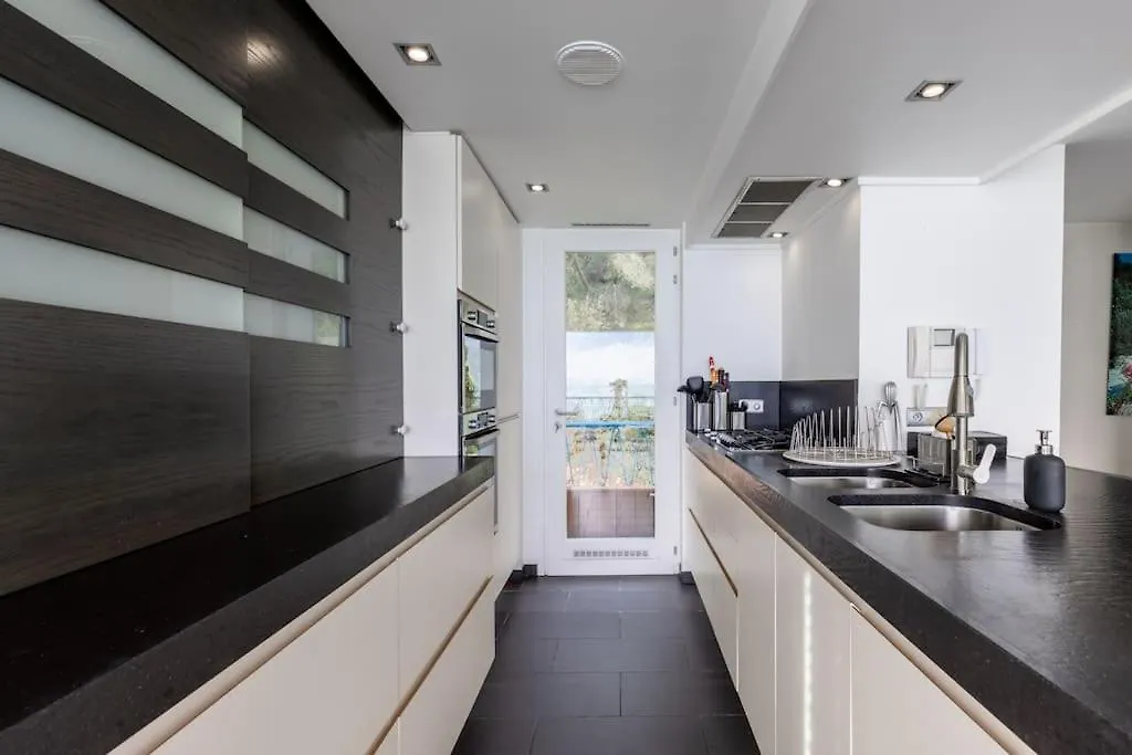 3 Bedrooms Duplex Penthouse - Monaco Border 2Min Walking Distance 로퀴에브륀캡마르탱 0*,