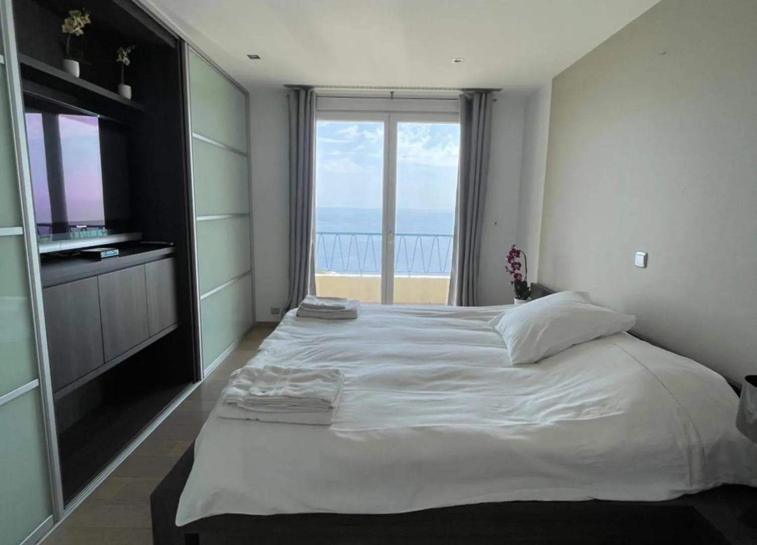 3 Bedrooms Duplex Penthouse - Monaco Border 2Min Walking Distance 로퀴에브륀캡마르탱 프랑스