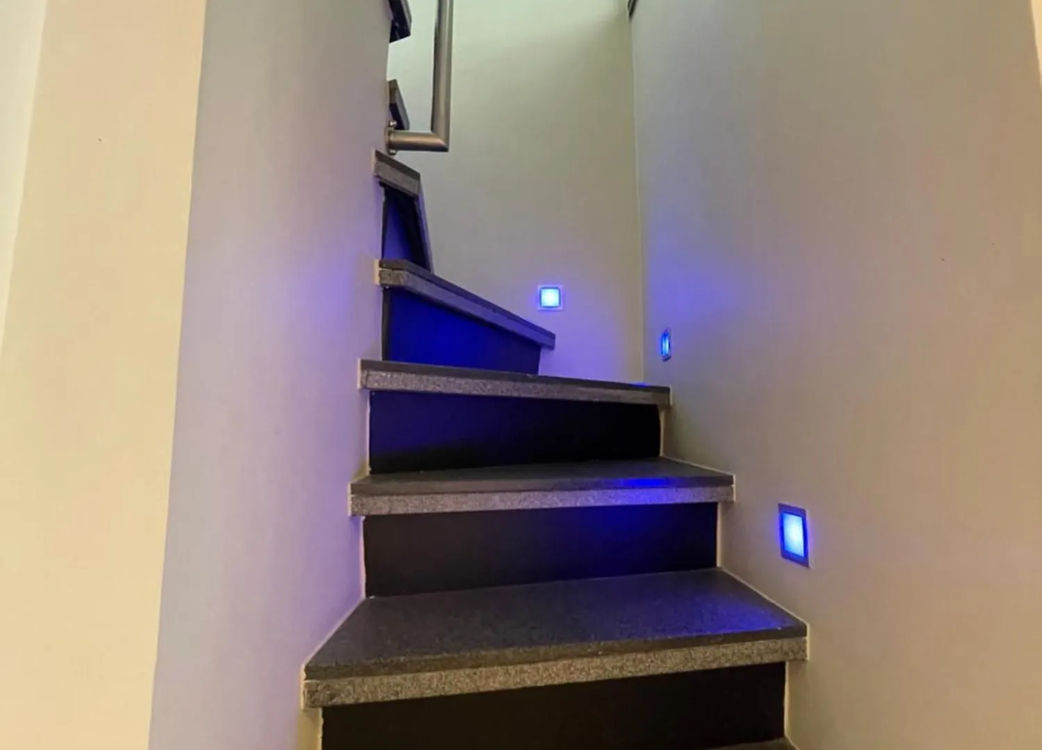 3 Bedrooms Duplex Penthouse - Monaco Border 2Min Walking Distance 로퀴에브륀캡마르탱 아파트